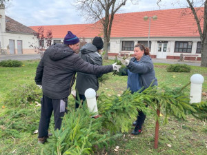 Adventi koszorú készítése