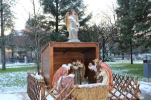 A Laczkó Dezső Múzeum előtt látható betlehem mindenkinek tetszett