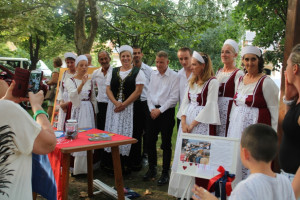 Adománygyűjtés a torna után